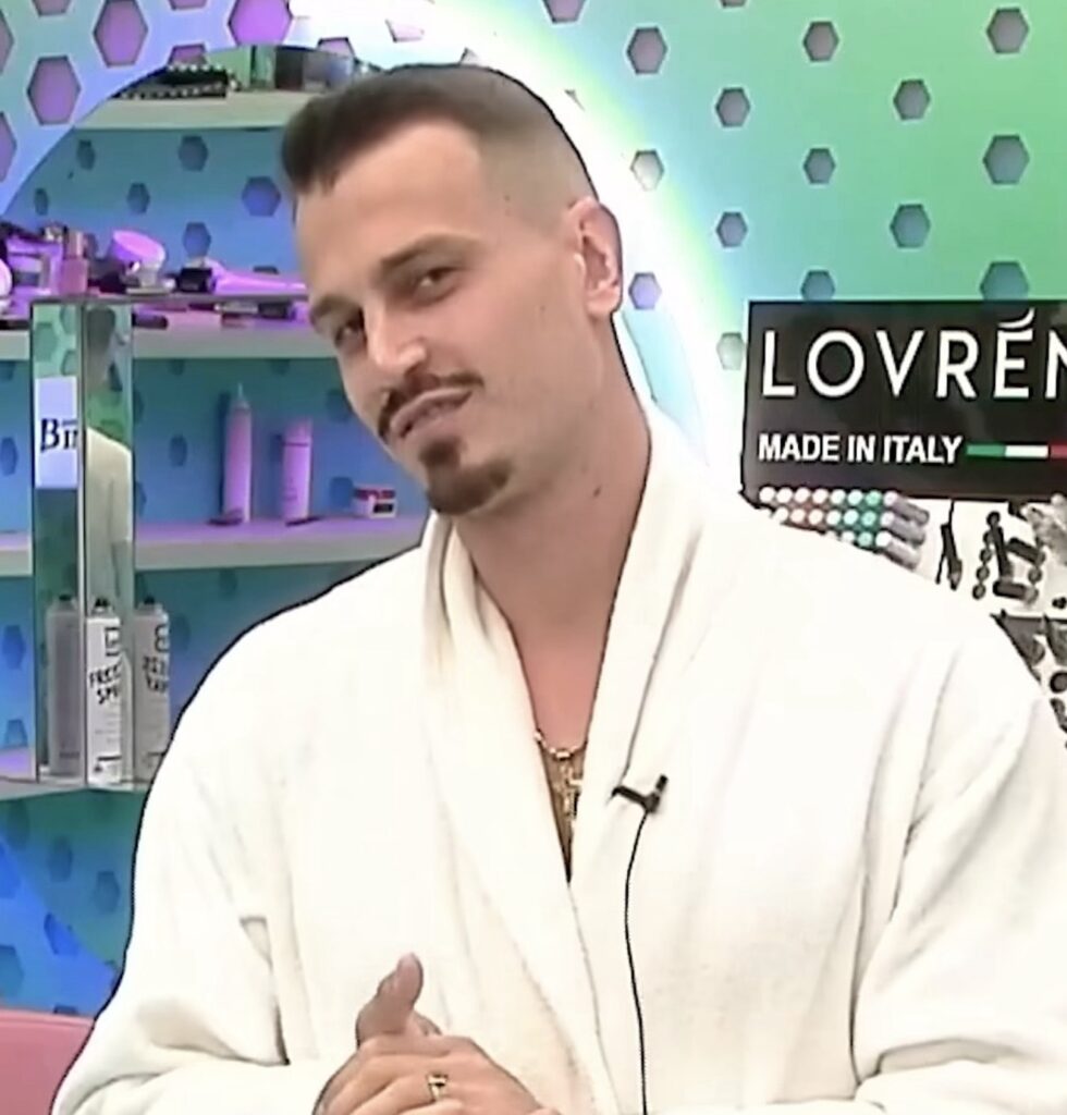 “Do doja të të merrja në telefon…” / Mateo emocionon me fjalët për Brikenën (VIDEO)